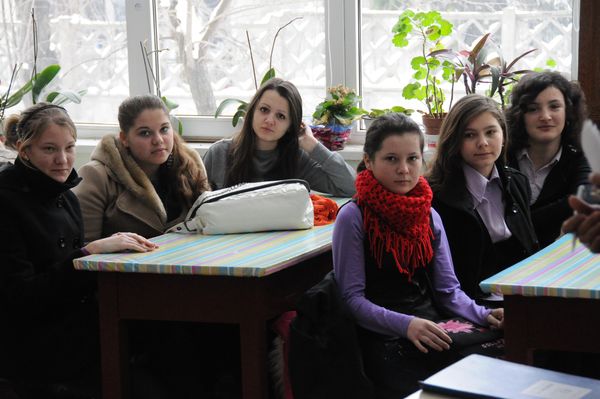 elevi-frig-colegiul-eminescu-bacau