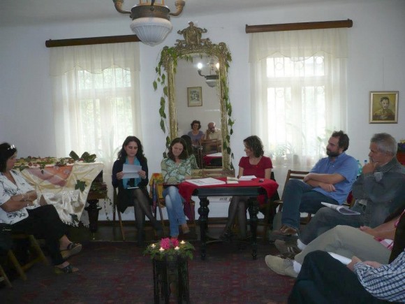 Cenaclul octavian Voicu - Madalina Rotaru si Violta Savu