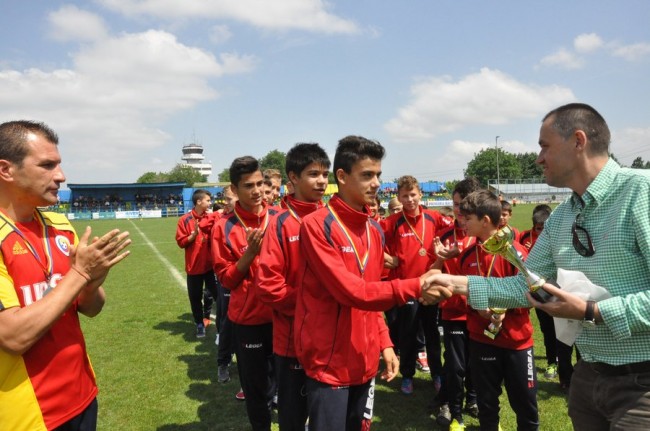 ora 11.45 premiere juniori