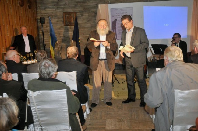 Decernarea premiilor la Centrul "George Apostu"