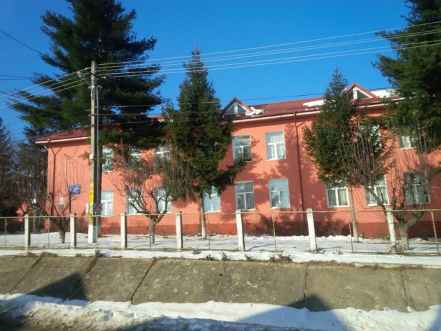 Scoala nr 1 Faraoani