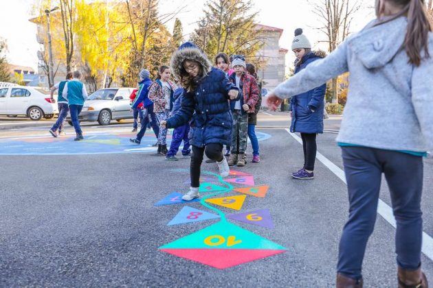 Metalbac & Farbe; Jocuri educative pentru copii; Locuri de joaca pentru copii; jocuri didactice; jocuri logice; Jocuri cu animale; Jocuri de matematica