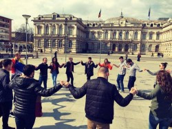 12895289_1016340868411949_142892850_n