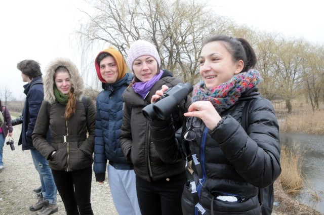 BUNA Studenti pe digul lacului Galbeni