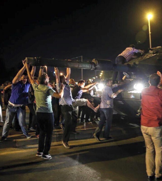 13726586_1201024923270726_5530543017417809115_n