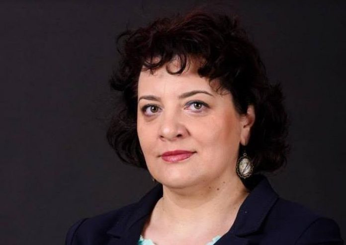 mara-matei-manager-comunicare-la-asociatia-lumina
