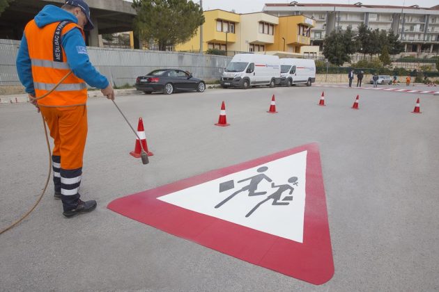 CNADNR, DRDP, SDN, Sectie drumuri nationale, Drumuri nationale, Autostrada, Strada, Primar, Primarie, Viceprimar, Consilier local, Marcaje rutiere, Jocuri educative copii, Administratie locala, Scoala, Gradinita, Playform, Preform TCG, Preformat termoplastic, Semnalizare rutiera orizontala