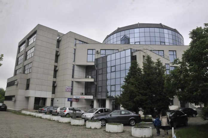 Porți deschise pentru absolvenții de liceu la Universitatea „George Bacovia” Bacău