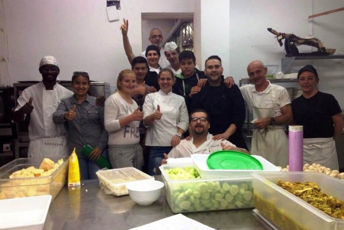 Elevi în stagii de practică prin Europa