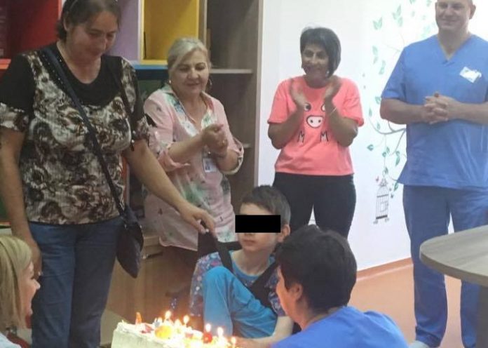 Bani pentru perfuziile copiilor cu boli incurabile