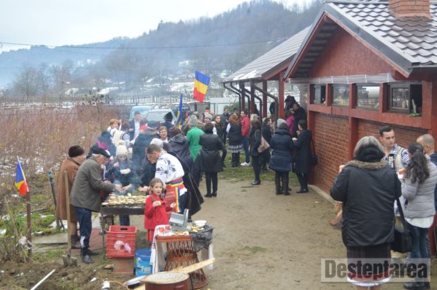 Șezătoarea gospodinelor de pe Valea Asăului