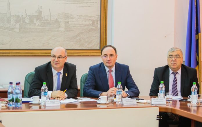 13 03 CJ Bacau - Start up Yourself, Brasoveanu la lansarea de la Iasi