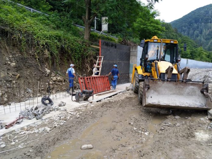 37660288_639478413100718_4299510731449040896_n