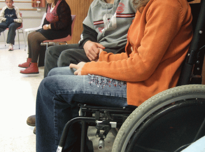 01 08 persoane handicap - drept munca 1