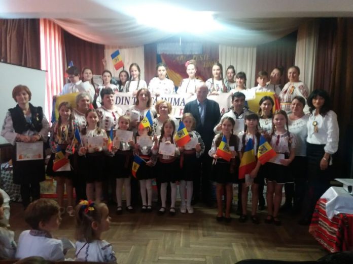 Centenarul sărbătorit de elevii de la Cleja_n