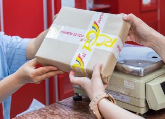 Cumpărăturile de pe Temu, AliExpress și alte platforme din afara UE devin mai scumpe. Intră în vigoare noua taxă vamală europeană