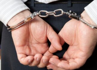 Bărbat din Târgu Ocna, reținut pentru violență în familie, distrugere și lipsire de libertate