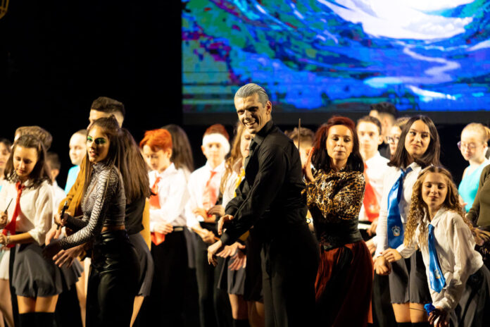 Spectacol caritabil de muzică și dans la Teatrul de Vară 1