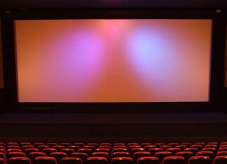 Tot mai puțini băcăuani merg la cinema: numărul spectatorilor a scăzut cu aproape 18% într-un an
