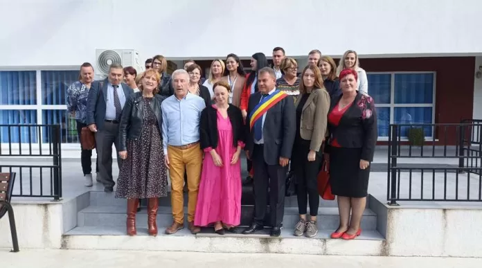 d8a14d9f-b64c-43eb-9f52-3073ec02d887