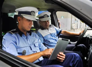 Elevii de liceu din Bacău, invitați să transmită mesaje polițiștilor cu ocazia Zilei Poliției Române