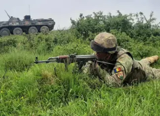 Pregătire militară voluntară pentru tineri: ce prevede noua lege și ce beneficii aduce