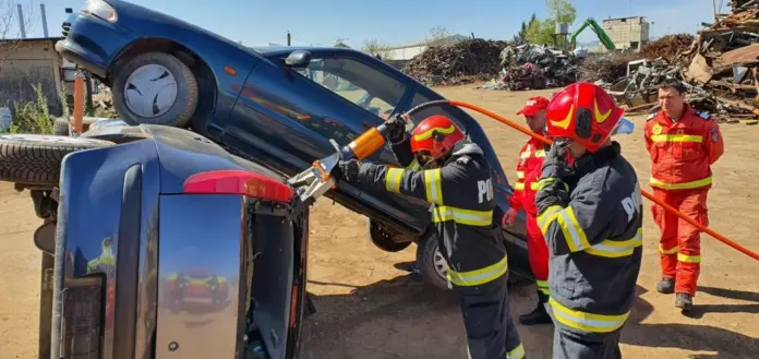 eed06d76-083d-4f11-a2e2-144aef656884