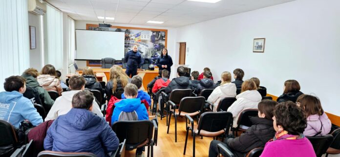 3924bc7c-22d4-4c9a-b5d4-b18d1b906209