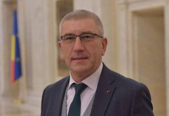 cb89ddb9-0972-4897-8b5e-78da326fb7f2