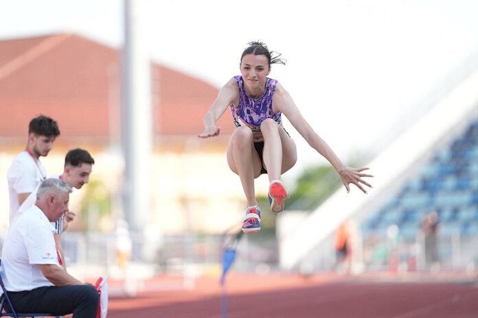 42a29122-bc47-4be6-a0c7-fbe64782d82a