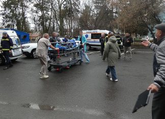 Exercițiu de evacuare și prim ajutor la Spitalul Județean de Urgență Bacău, simulând un cutremur în zona Vrancea