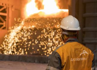 Dorinel Umbrărescu preia activele ArcelorMittal Hunedoara într-o tranzacţie de 12,5 milioane de euro