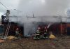 Incendiu puternic la Agăș. O locuință și două anexe, distruse de flăcări