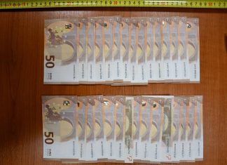 Șofer prins în flagrant în timp ce oferea mită unui polițist pentru clasarea unui dosar penal