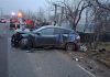 Accident rutier în Moinești: autoturism intrat într-un cap de pod, două persoane evaluate medical