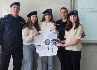 Legături de sărbătoare: elevii salută 176 de ani de existență ai Jandarmeriei Române