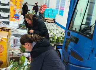 „Dar din suflet pentru bunicii uitați” – Campanie de Paște pentru 470 de vârstnici vulnerabili din județul Bacău