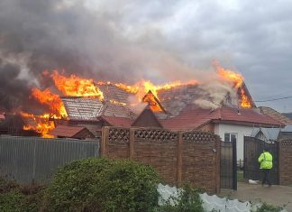 Incendiu la o locuință din Bogdănești. Pompierii au intervenit cu mai multe autospeciale