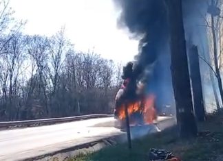 Noi detalii despre ambulanță care a luat foc. Echipajul a scos tuburile cu oxigen pentru a preîntâmpina o tragedie