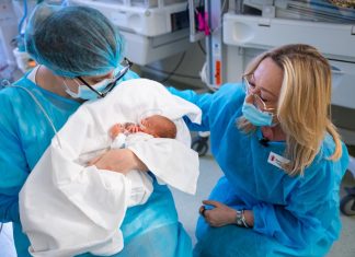 Nașterile premature și spitalizarea îndelungată a nou-născutului cresc riscul depresiei postnatale