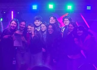 Trupa ACT din Bacău a câștigat marele premiu la Festivalul de Teatru Adolescențin „Amfiteatru”