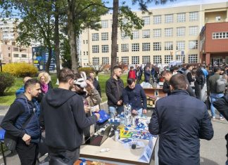 Peste 2000 de elevi au participat la Universitatea „Vasile Alecsandri” din Bacău la Ziua Porților Deschise