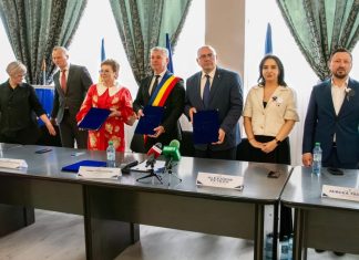 Dărmăneștiul își consolidează parteneriatele internaționale. Acorduri de cooperare cu delegații din Republica Moldova și Ucraina