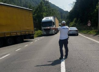 Restricții de circulație pentru camioanele de peste 7,5 tone, în județ, din cauza caniculei