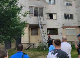 Incendiu într-un apartament din municipiul Bacău; 20 de persoane s-au autoevacuat