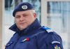 Un jandarm băcăuan a salvat de la înec un bărbat imobilizat într-un scaun rulant, la Comănești