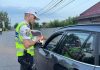 Peste 2.100 de autovehicule verificate de polițiștii băcăuani într-o săptămână. Zeci de șoferi, depistați băuți la volan