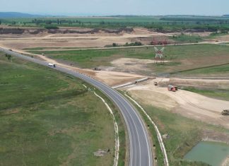 Lucrările pe lotul 3 al Autostrăzii A7 Focșani – Bacău au ajuns la aproximativ 75%. Se intervine la nodurile rutiere Bacău-Sud și Bacău-Nord