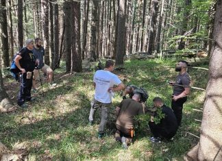 Urmașii unui soldat slovac căzut în Primul Război Mondial au refăcut, după peste un secol, ultimul său drum prin Munții Mănăstirii Cașin