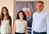 Primăria Bacău a premiat cele două absolvente care au obținut media 10 la Bacalaureat